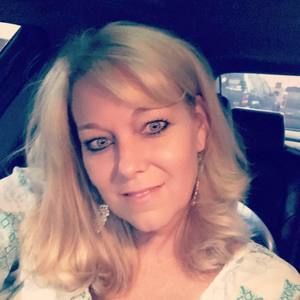 Meet your Posher, Sharon